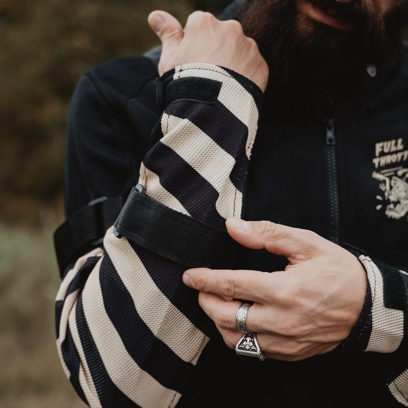 2760 SUPERLIGHT  JACKET _007.jpg