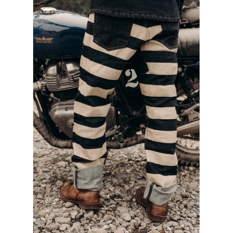 reno-rinsed-jeans (3).jpg