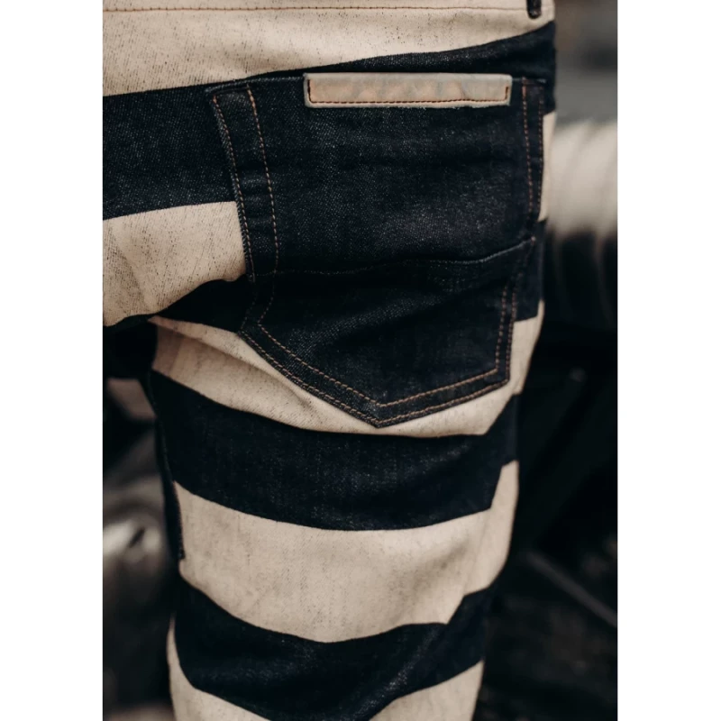 reno-rinsed-jeans (4).jpg